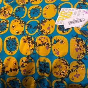 LuLaRoe Irma Tunic